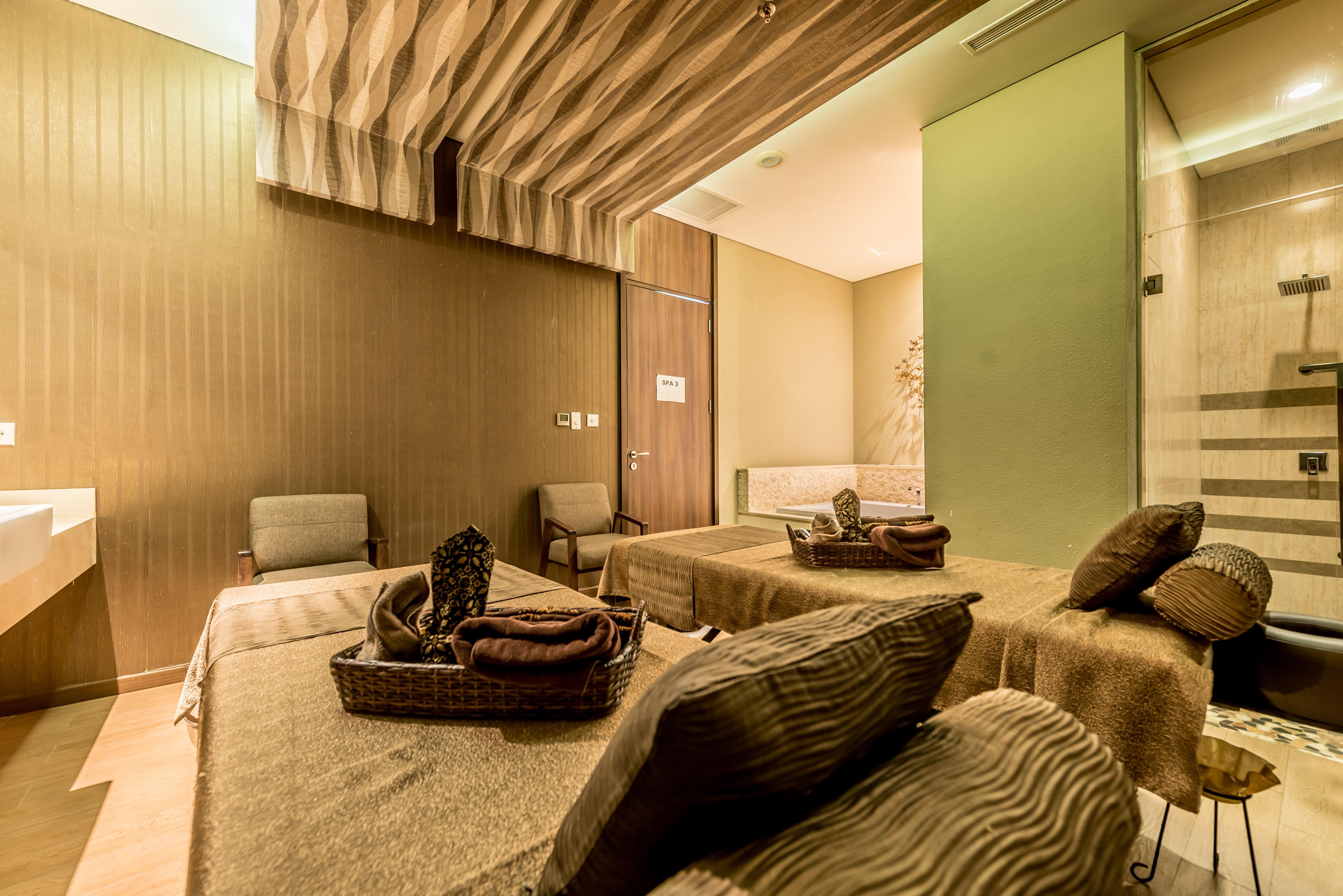 Holiday Inn Cikarang Jababeka By Ihg Buitenkant foto