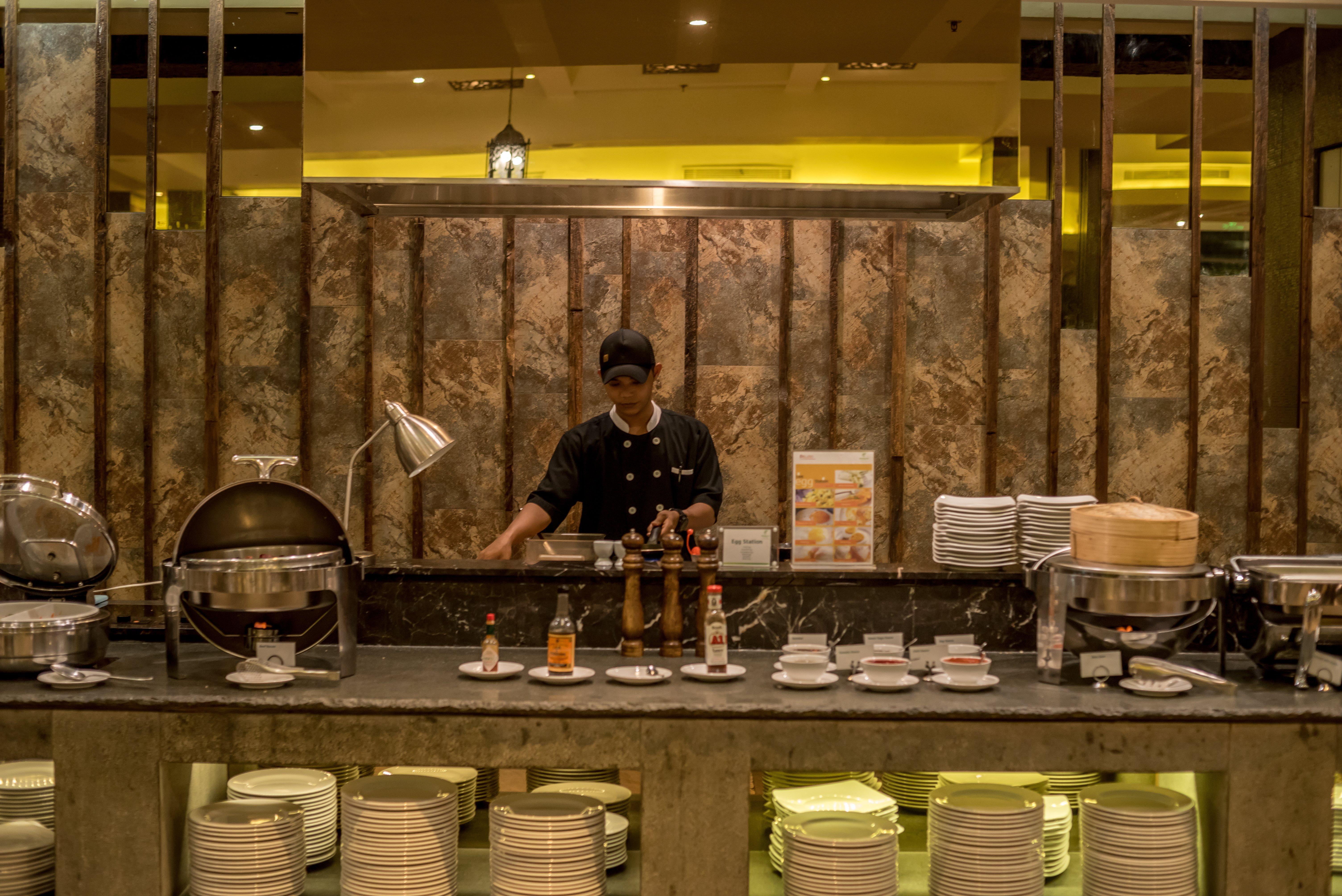 Holiday Inn Cikarang Jababeka By Ihg Buitenkant foto