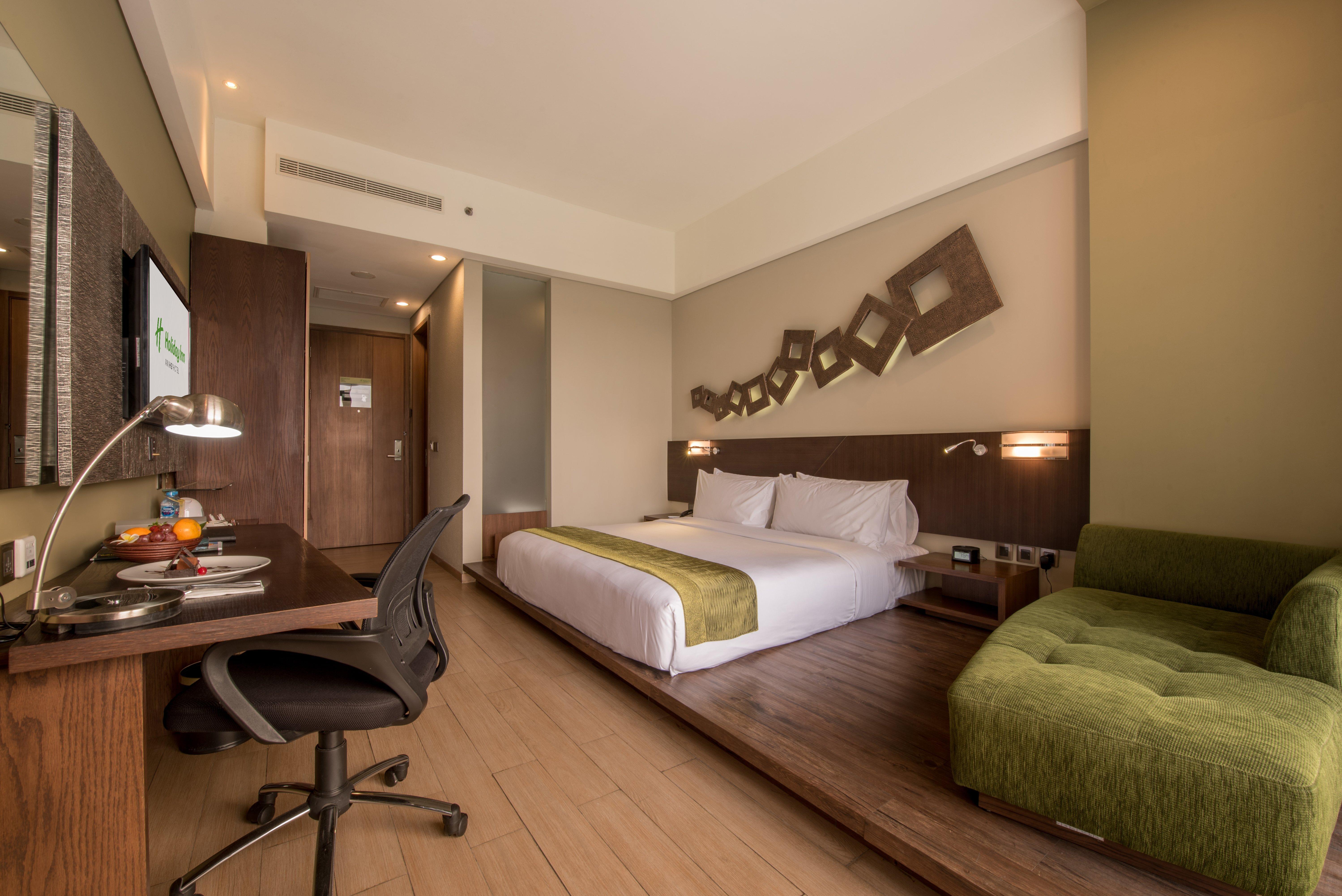 Holiday Inn Cikarang Jababeka By Ihg Buitenkant foto