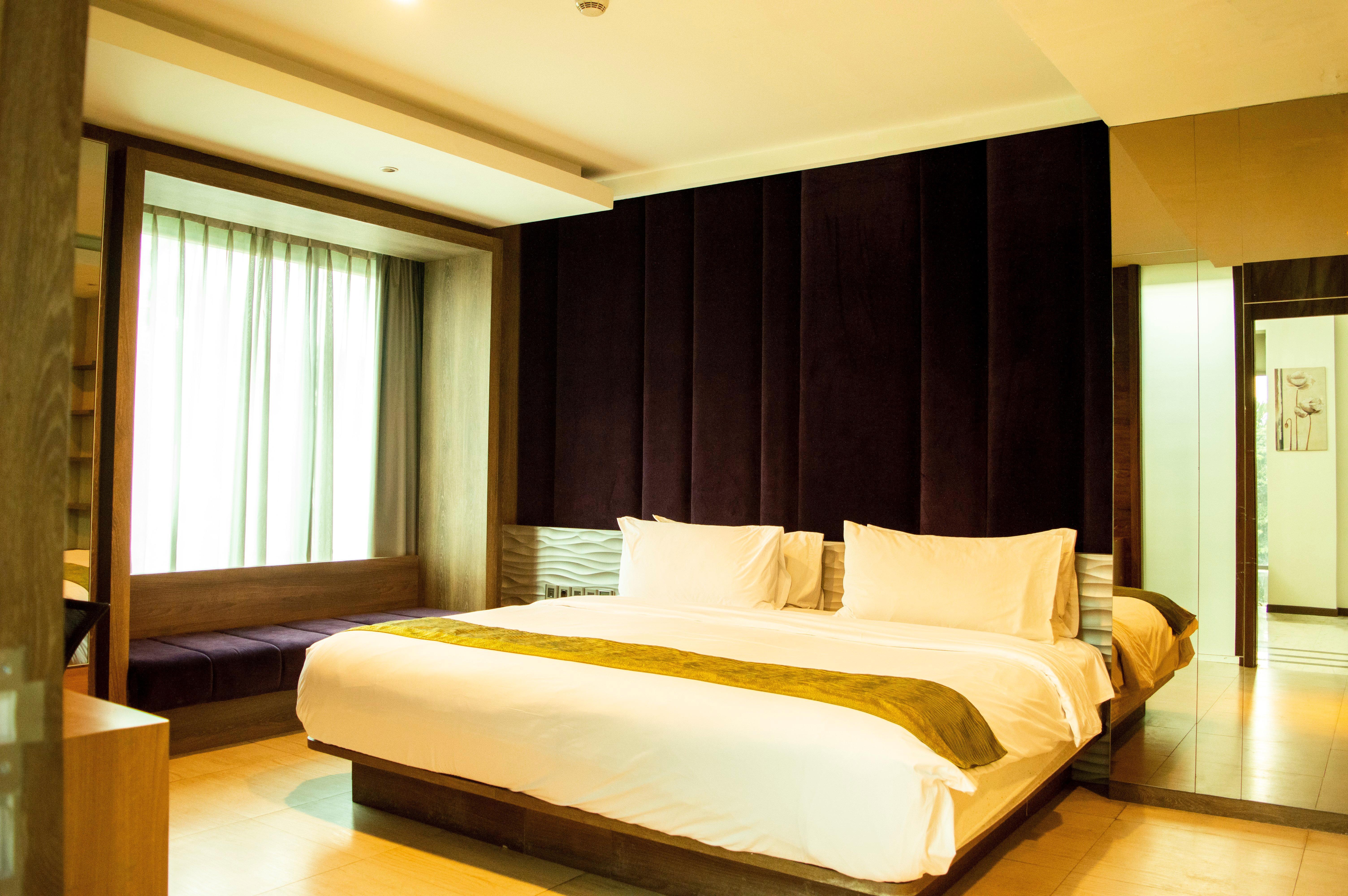 Holiday Inn Cikarang Jababeka By Ihg Buitenkant foto