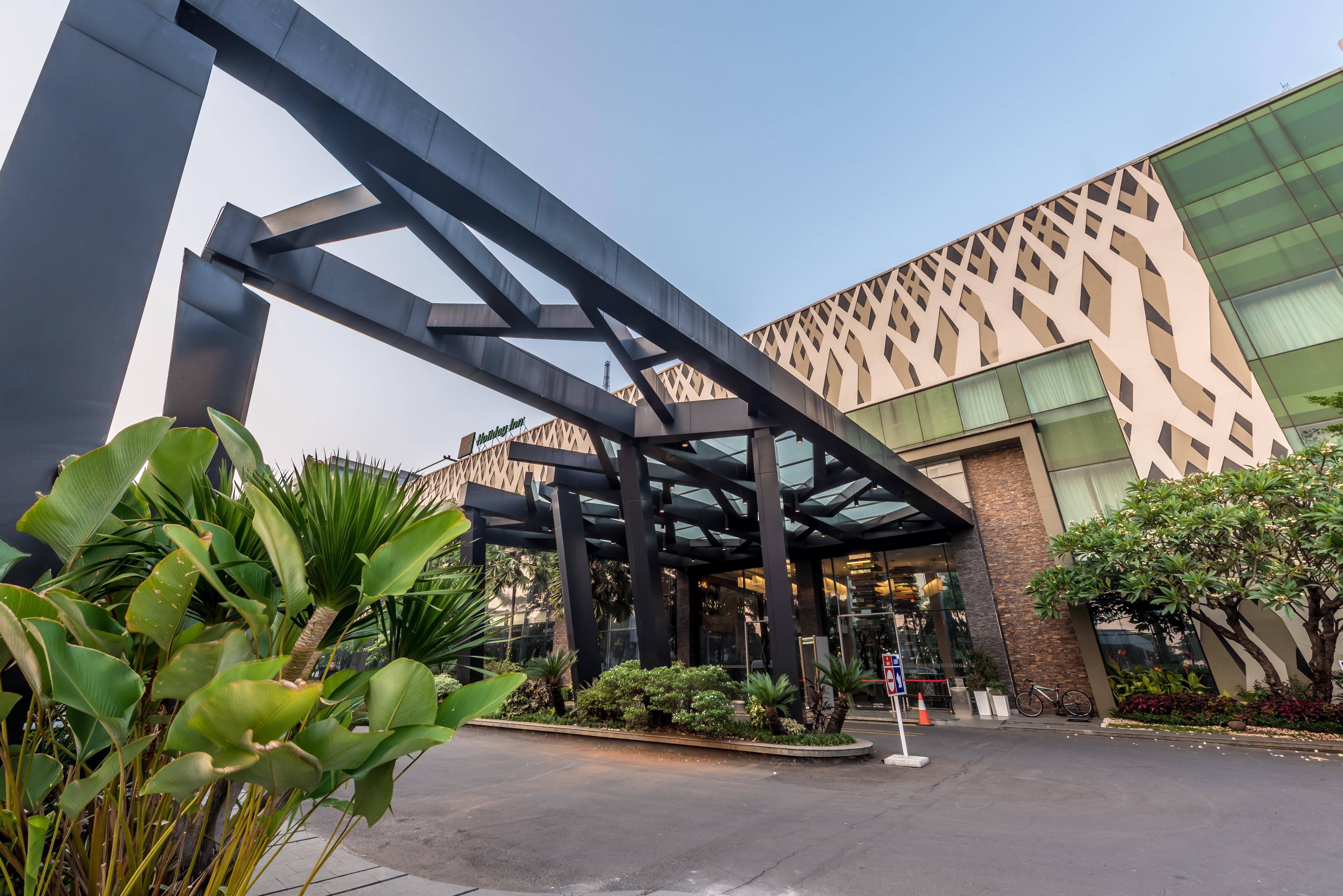 Holiday Inn Cikarang Jababeka By Ihg Buitenkant foto